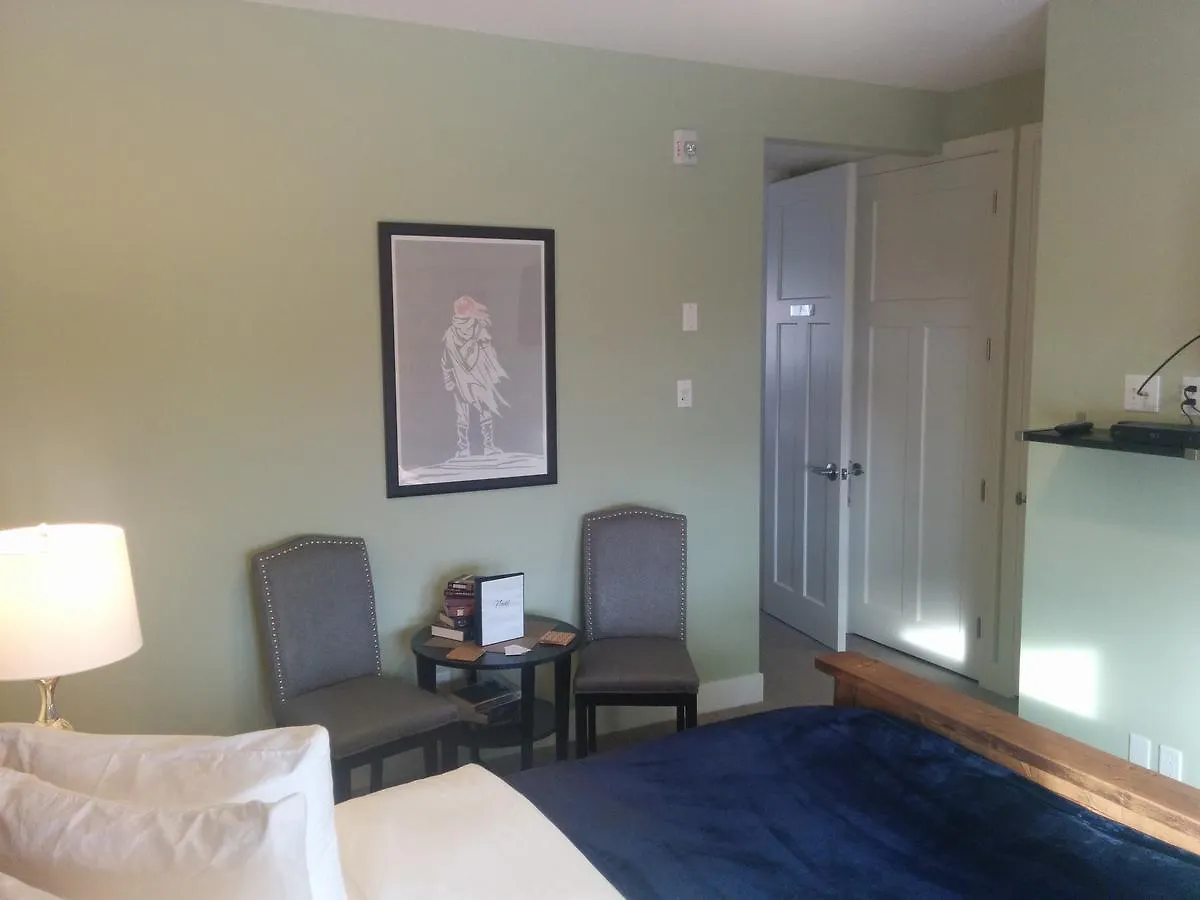 Novel Bed And Breakfast YYC 3*,  Canada